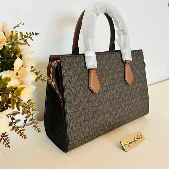 Michael kors purse Sheila Medium Satchel Brown Signature - Picture 5 of 10